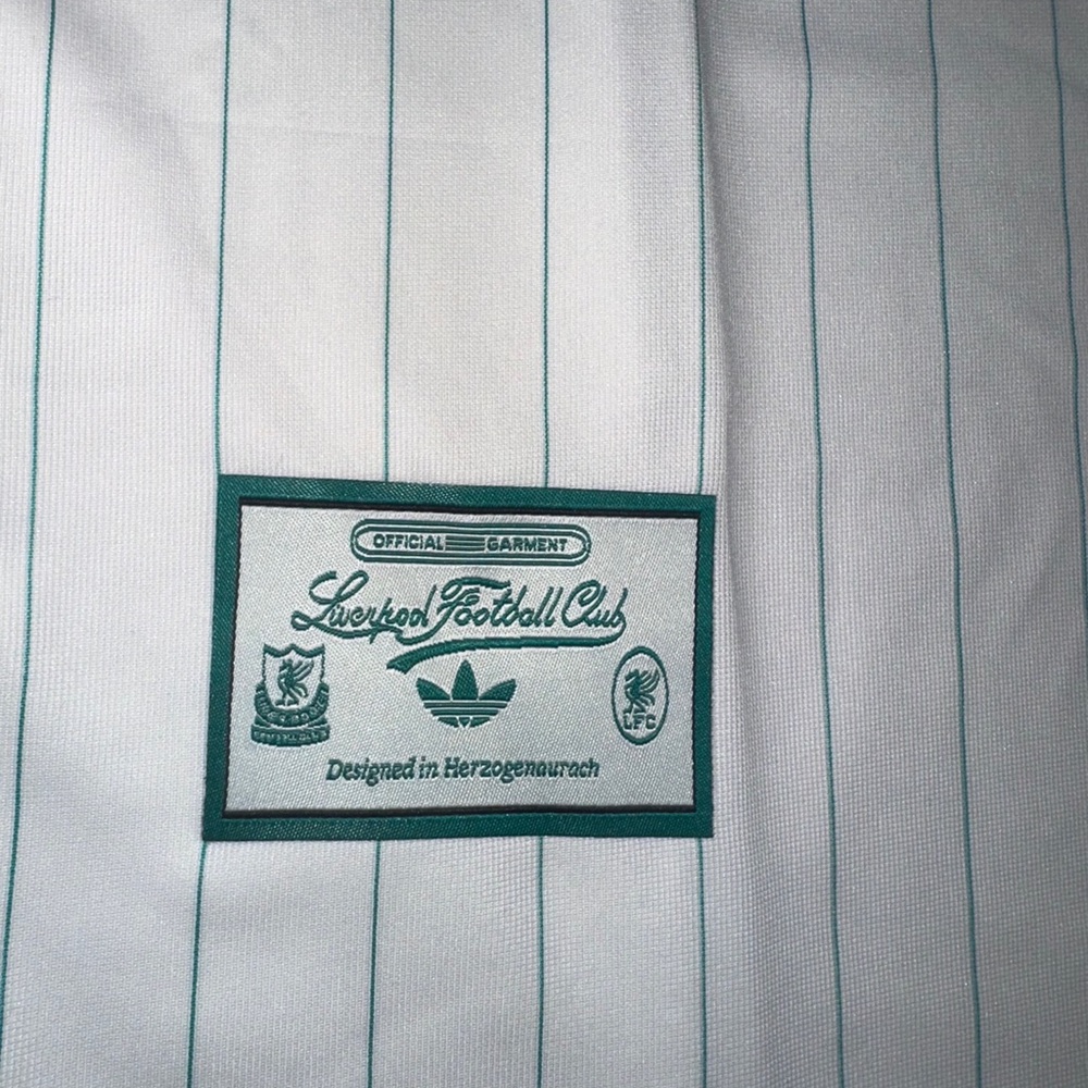 Liverpool Men’s Terrace Culture Soccer Shirt - Picture 4 of 4